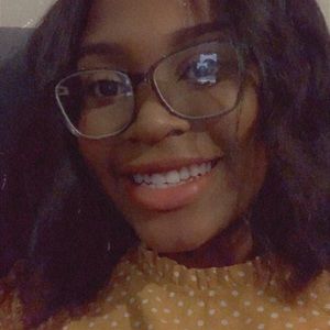 Meet your Posher, Breeana